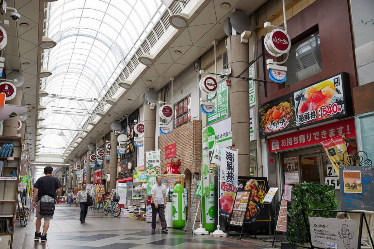十三フレンドリー商店街